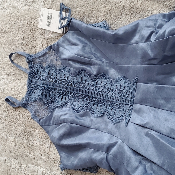 Free People Sky Blue Heart to Heart Lace Halter Neck Flare Romper NWT Size 0 - Picture 4 of 8